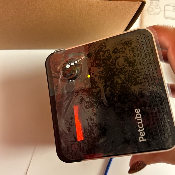 Petcube [2017 Item] Play Smart Pet Camera with Interactive Laser - Picture 5 of 14